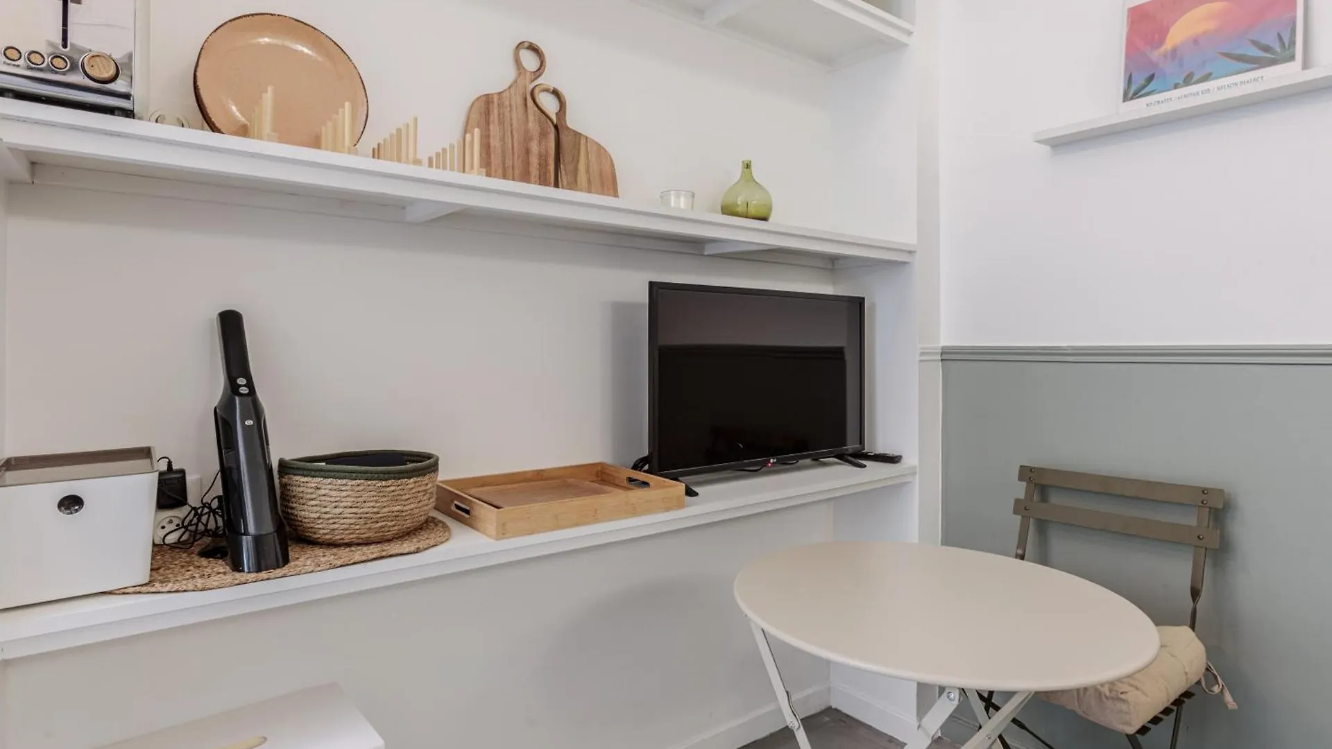 Evangile - Cosy Studio Avec Petite Cour Privee Paris Lägenhet