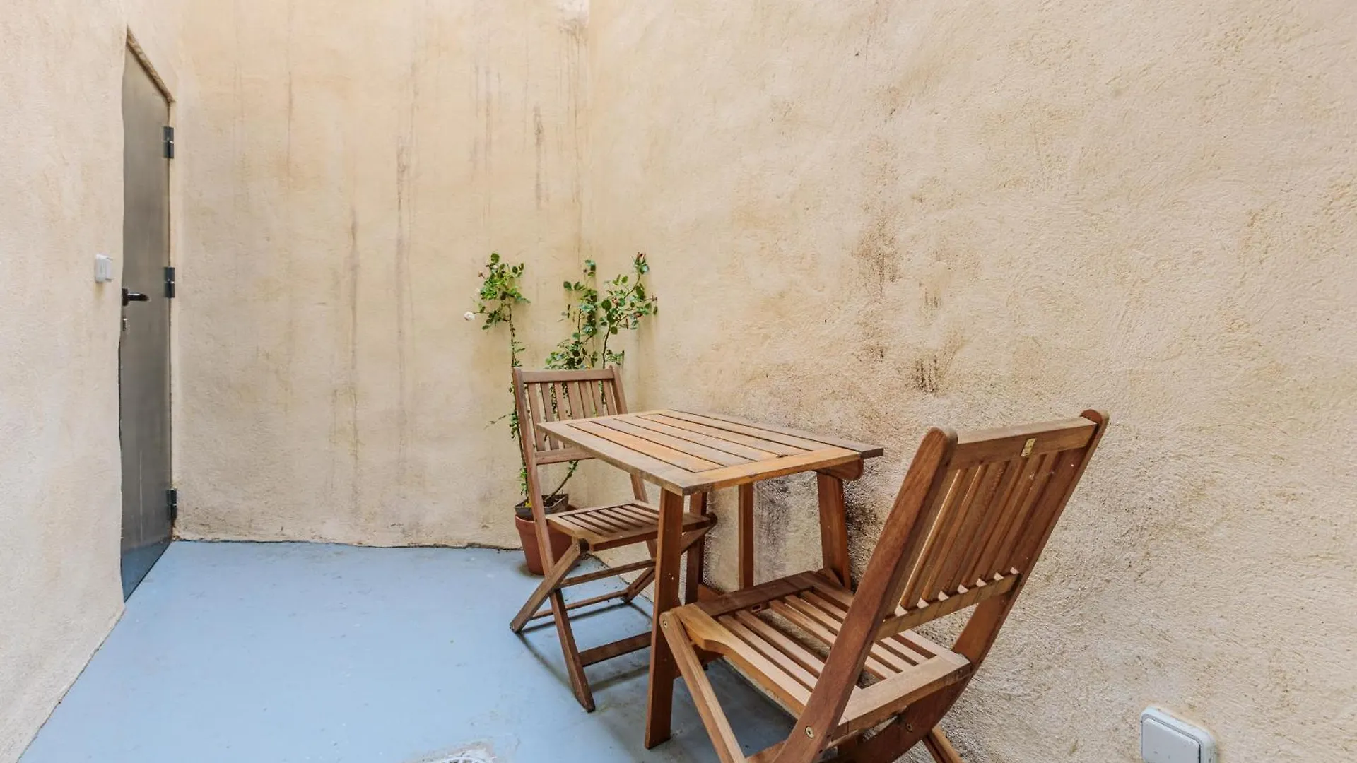 Evangile - Cosy Studio Avec Petite Cour Privee Paris 0*,