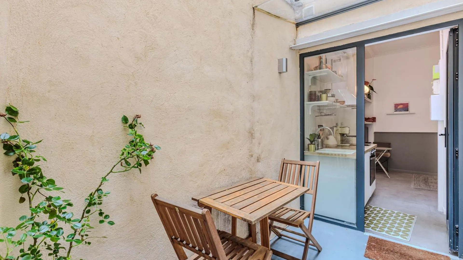 Apartment Evangile - Cosy Studio Avec Petite Cour Privee Paris France