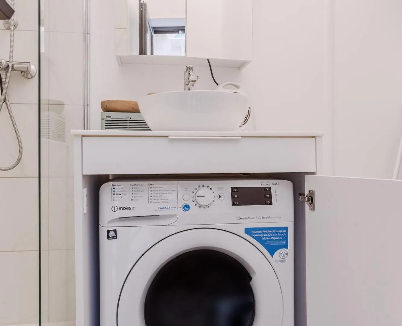 Apartment Evangile - Cosy Studio Avec Petite Cour Privee Paris France